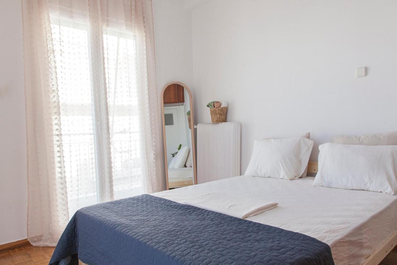 Marina Zeas Apartment Piraeus Bagian luar foto