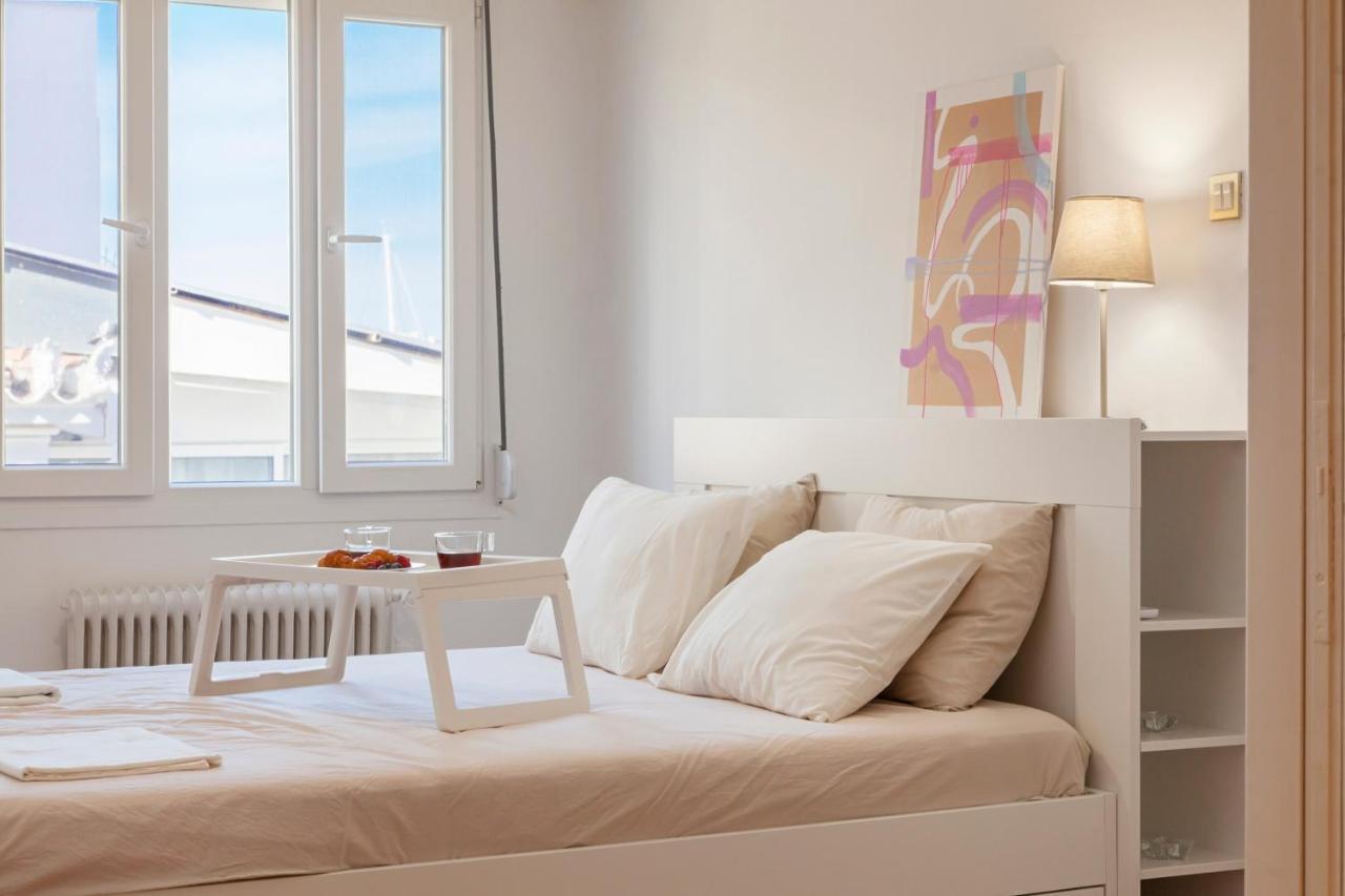 Marina Zeas Apartment Piraeus Bagian luar foto